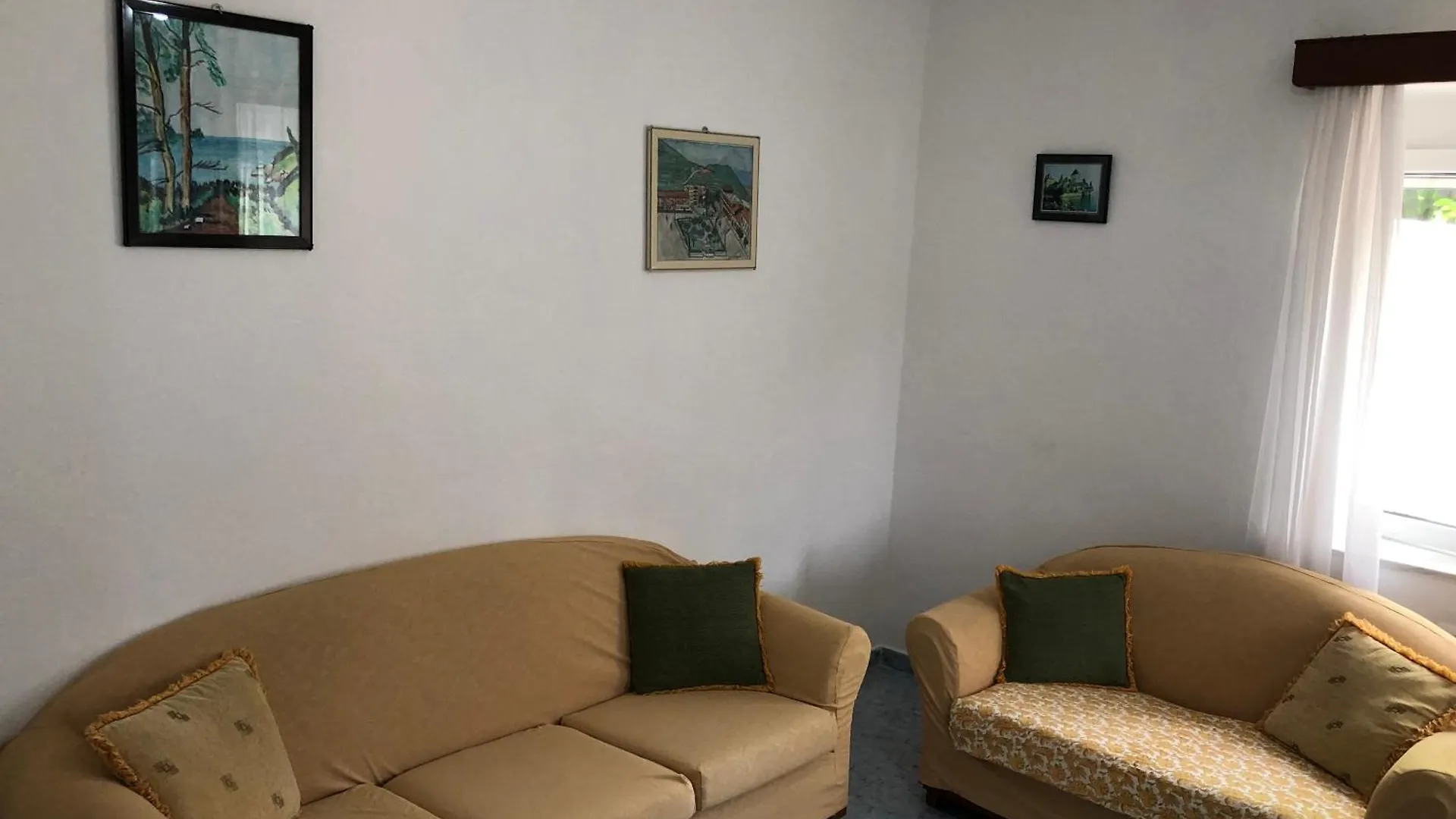 Holiday home Lili'S House Villa Delvine